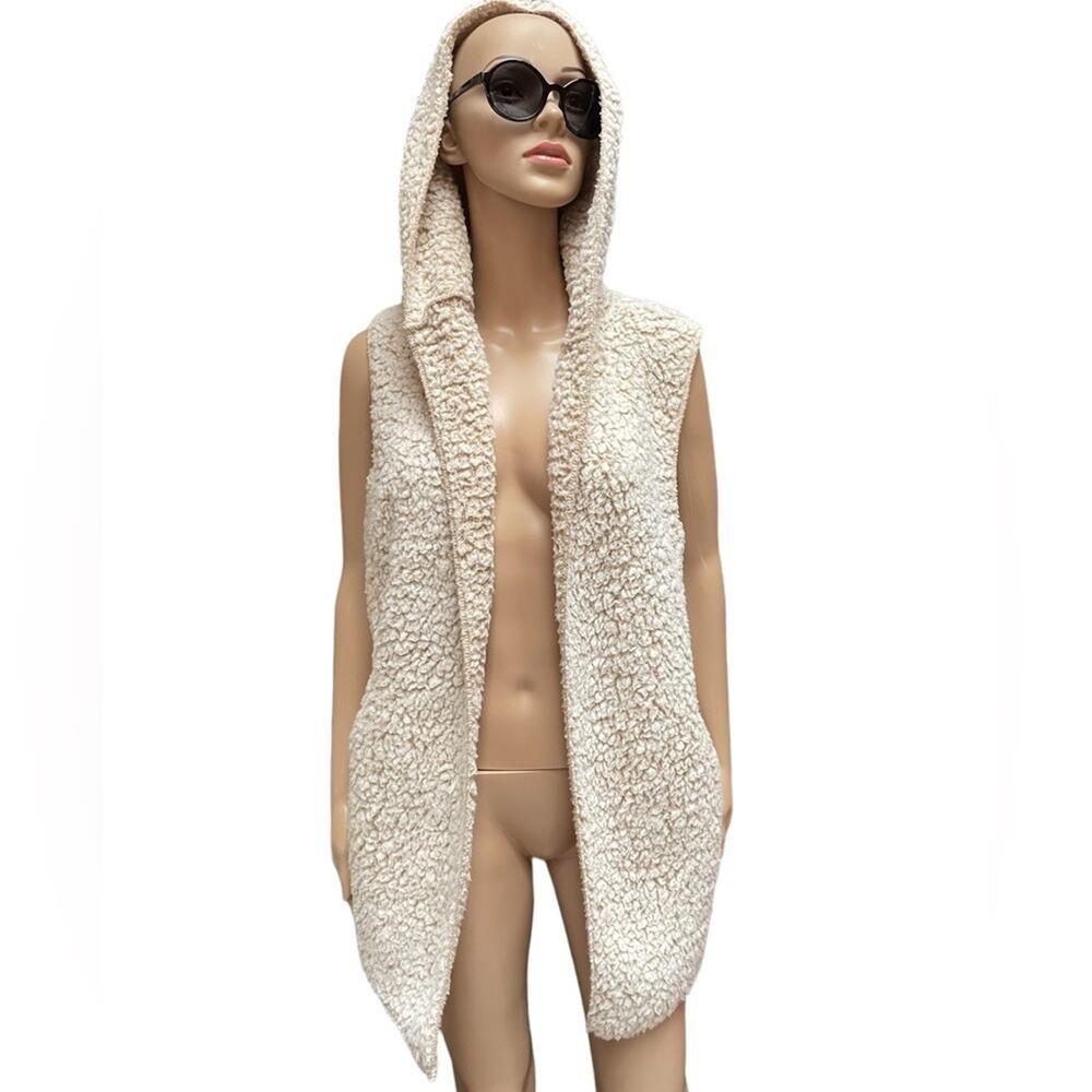 Love Tree Sleeveless Sherpa Hoodie Womens M Tan Open Vest Classy Elegant Winter